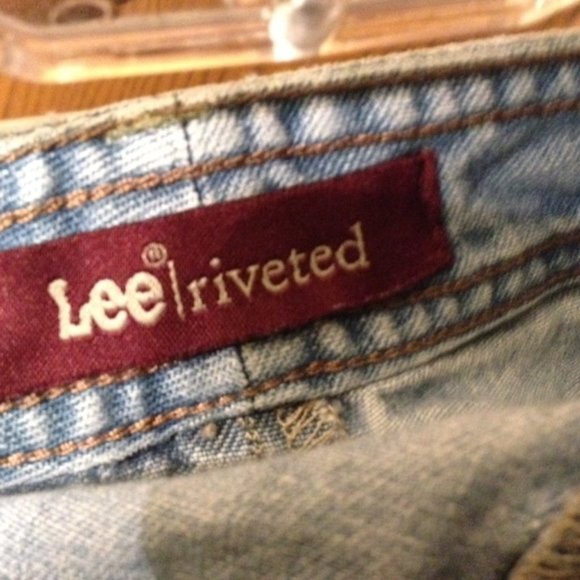 Lee Riveted Short - Picture 2 of 3